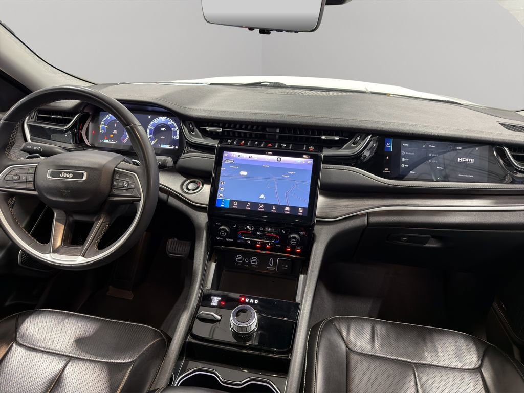 Used 2023 Jeep Grand Cherokee L Limited w/ Luxury Tech Group II image 20