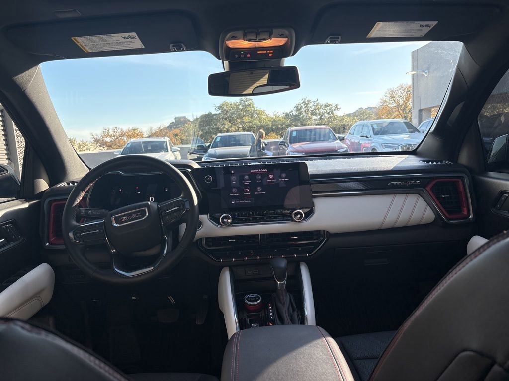 Used 2024 GMC Canyon AT4X image 19