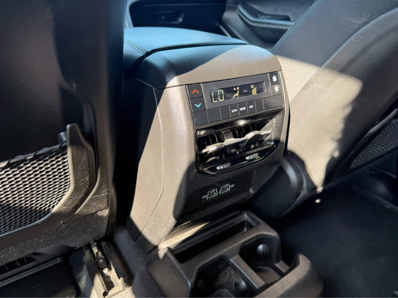 Used 2022 Jeep Grand Cherokee L Laredo w/ Luxury Tech Group I image 17