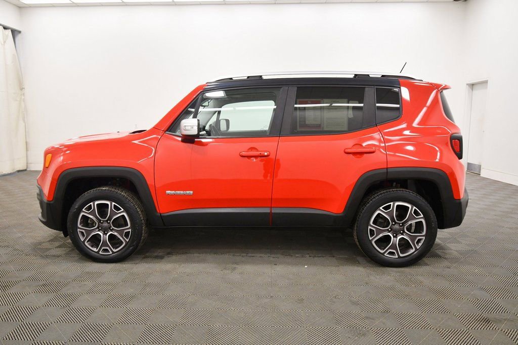 Used 2017 Jeep Renegade Limited image 4