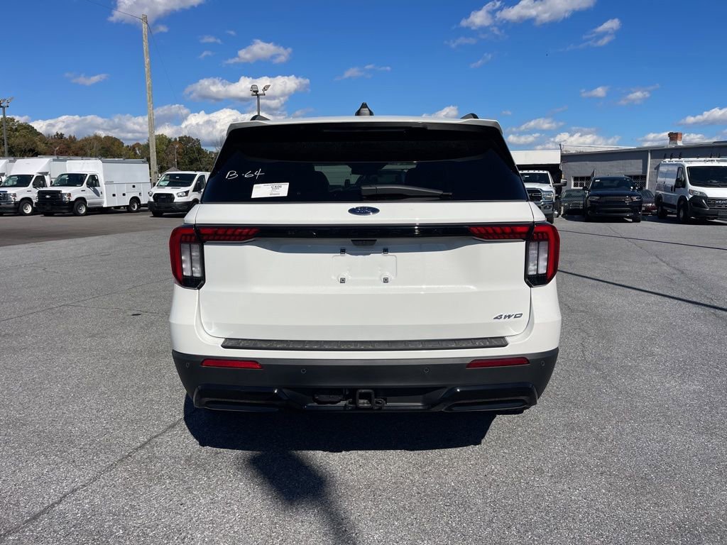 New 2026 Ford Explorer ST-Line w/ ST-Line Street Pack image 5
