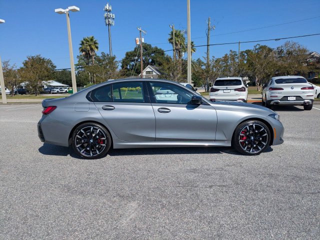 New 2026 BMW 330i Sedan w/ M Sport Package RWD image 4