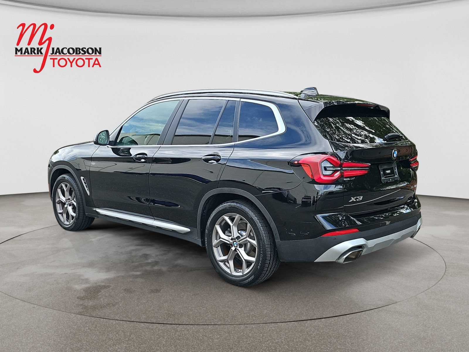 Used 2023 BMW X3 xDrive30i AWD/4WD image 12