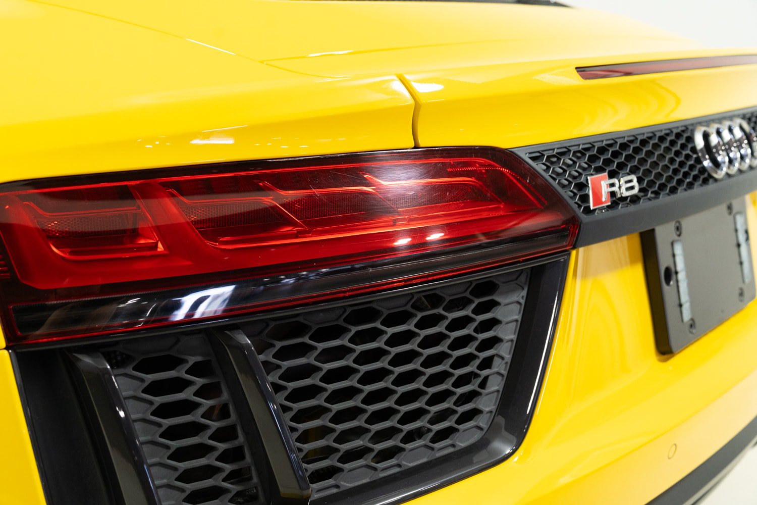 Used 2017 Audi R8 V10 AWD/4WD image 61