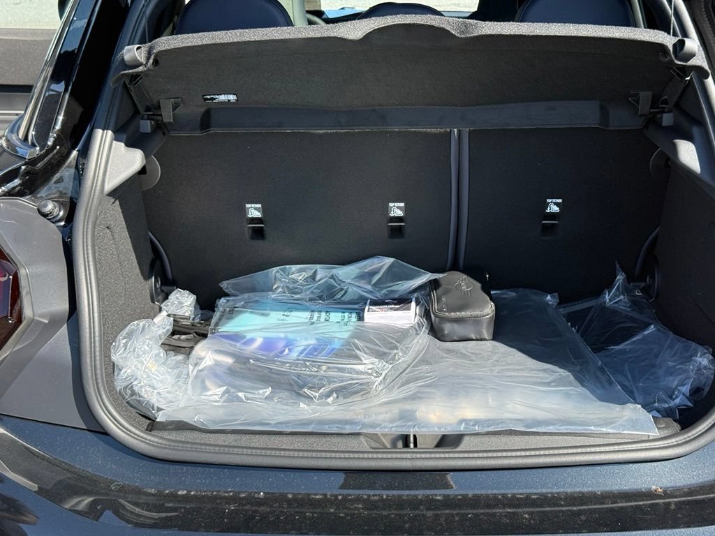 New 2027 MINI Cooper 4-Door Hardtop FWD image 31