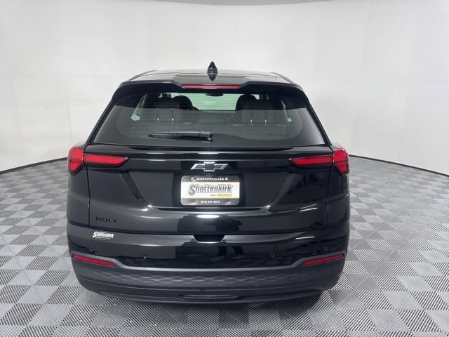 New 2027 Chevrolet Bolt LT image 4