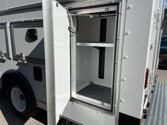New 2027 Ford E-350 and Econoline 350 Super Duty w/ Power Equipment Group RWD image 53