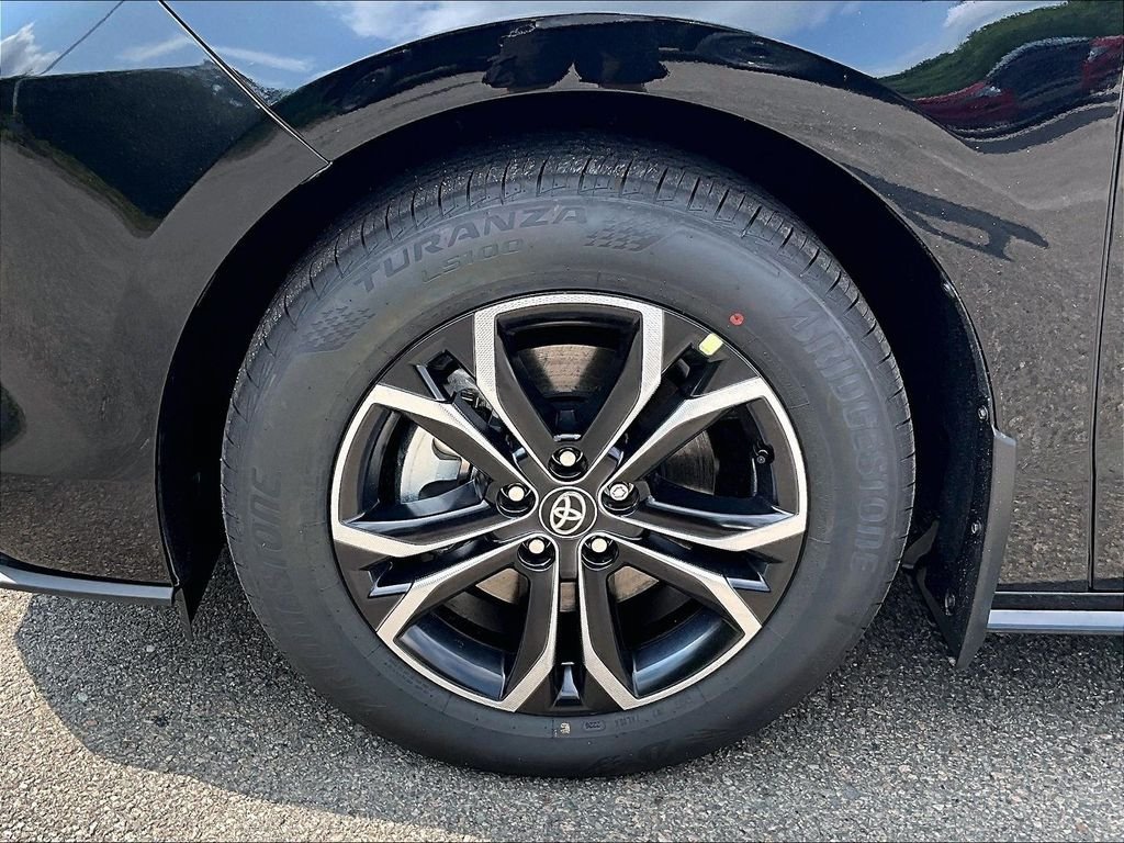 New 2026 Toyota Sienna Platinum AWD/4WD image 8
