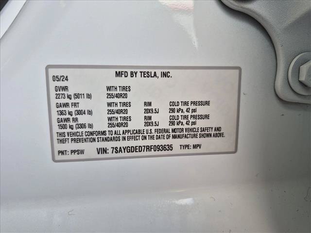 Used 2024 Tesla Model Y Long Range RWD image 27