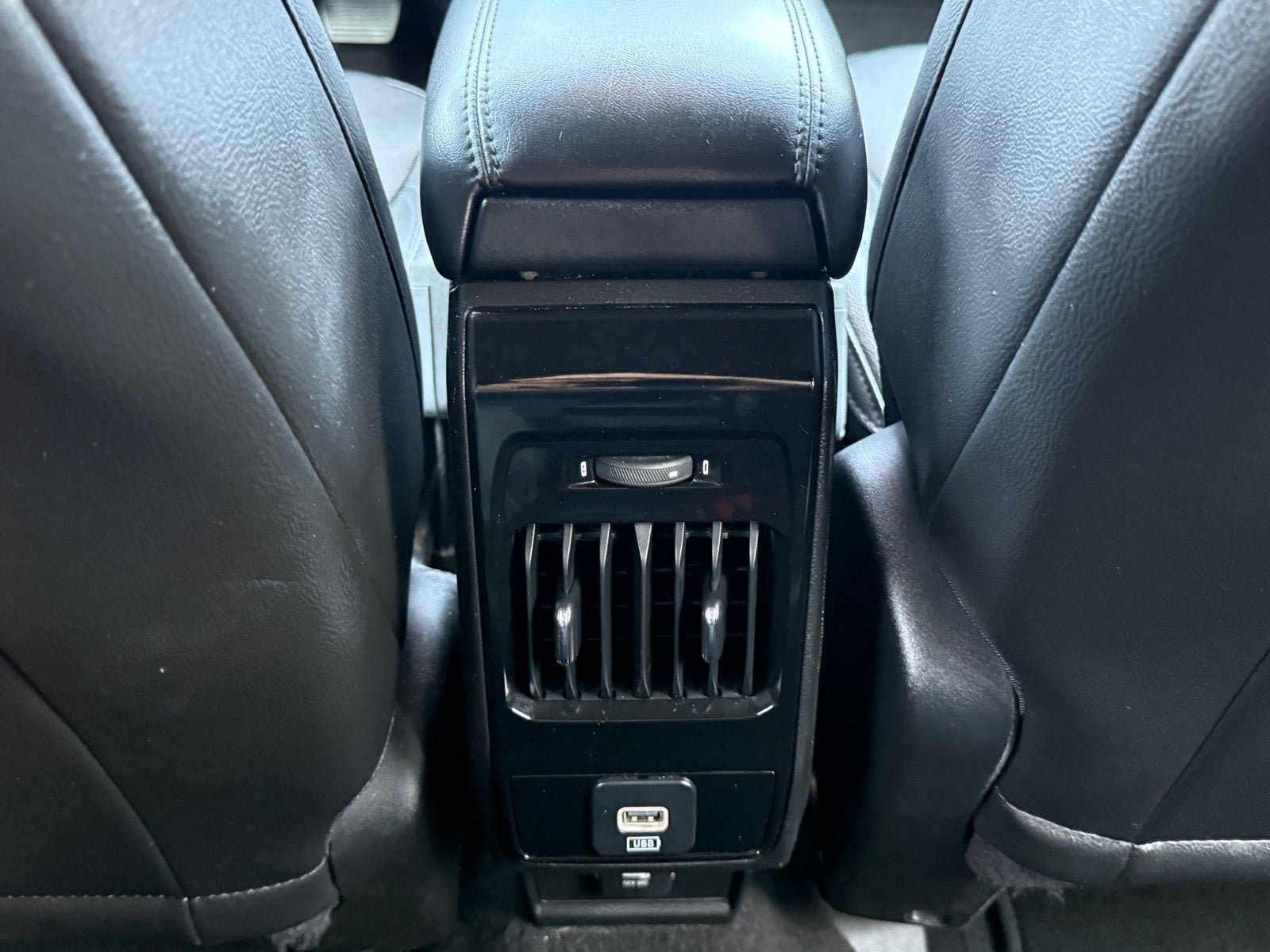 Used 2024 Jeep Compass Latitude AWD/4WD image 14