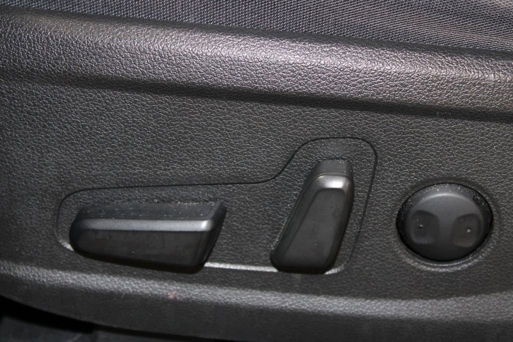 Used 2023 Hyundai Santa Fe SEL image 16