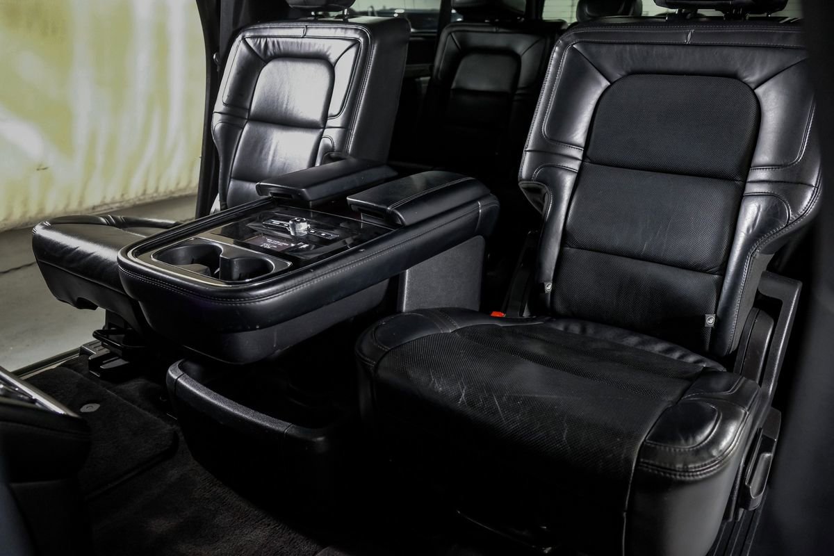 Used 2021 Lincoln Navigator L Reserve w/ Luxury Package image 31