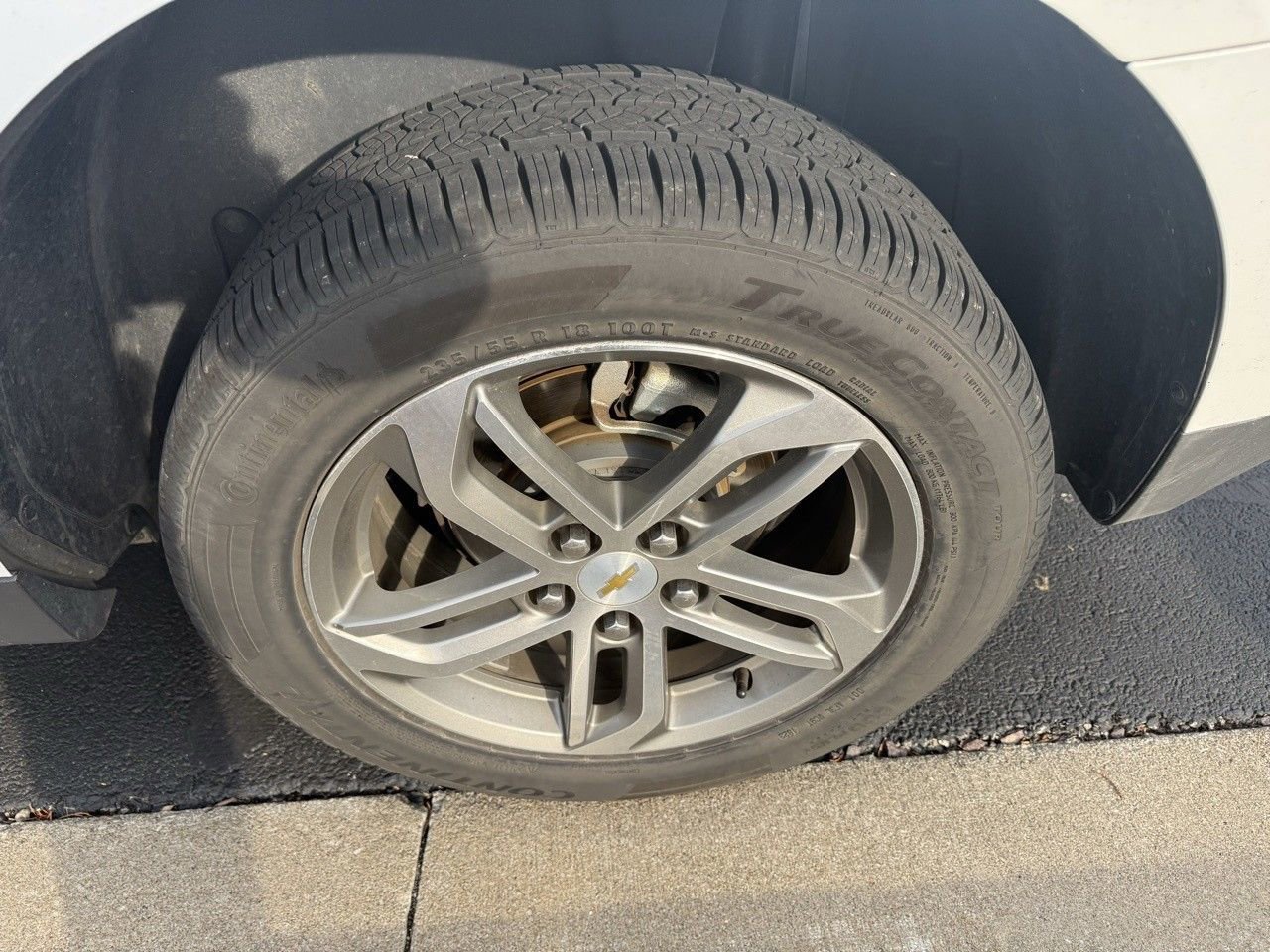 Used 2016 Chevrolet Equinox LTZ w/ Enhanced Convenience Package image 10