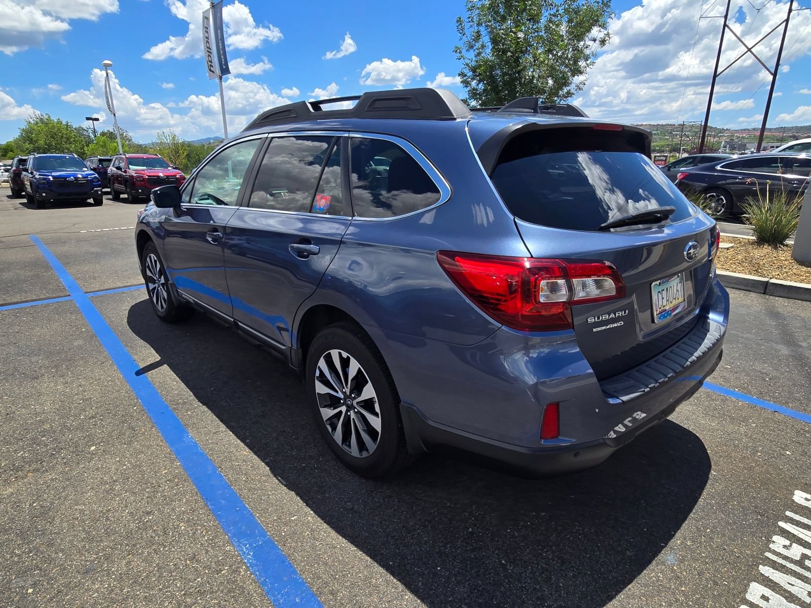 Used 2017 Subaru Outback 3.6R Limited AWD/4WD image 4