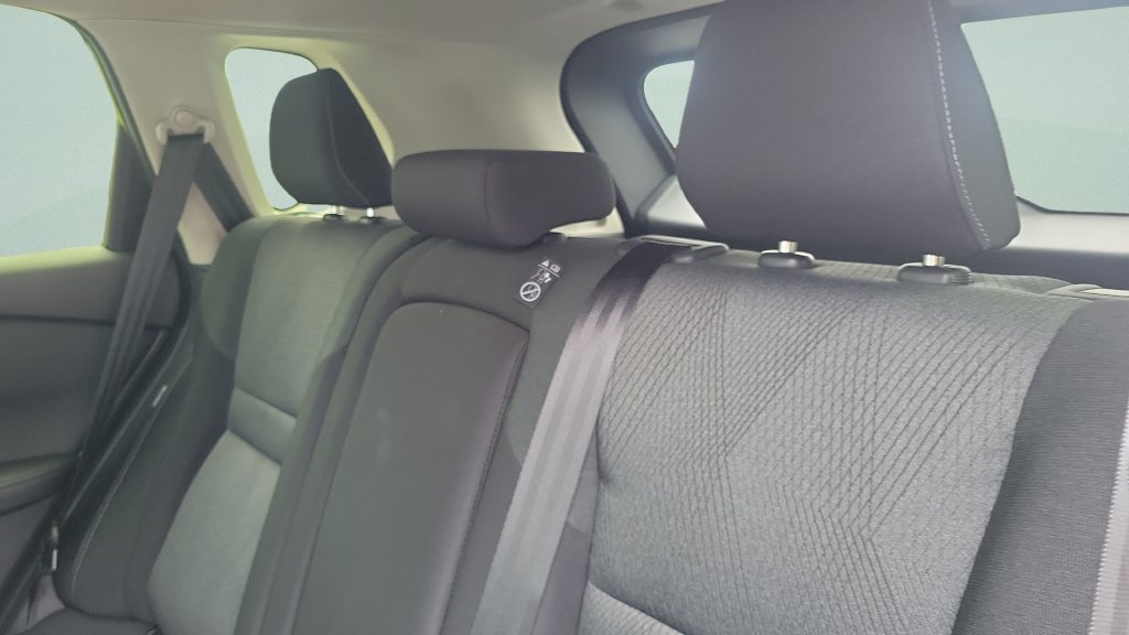 Used 2024 Nissan Rogue SV FWD image 9