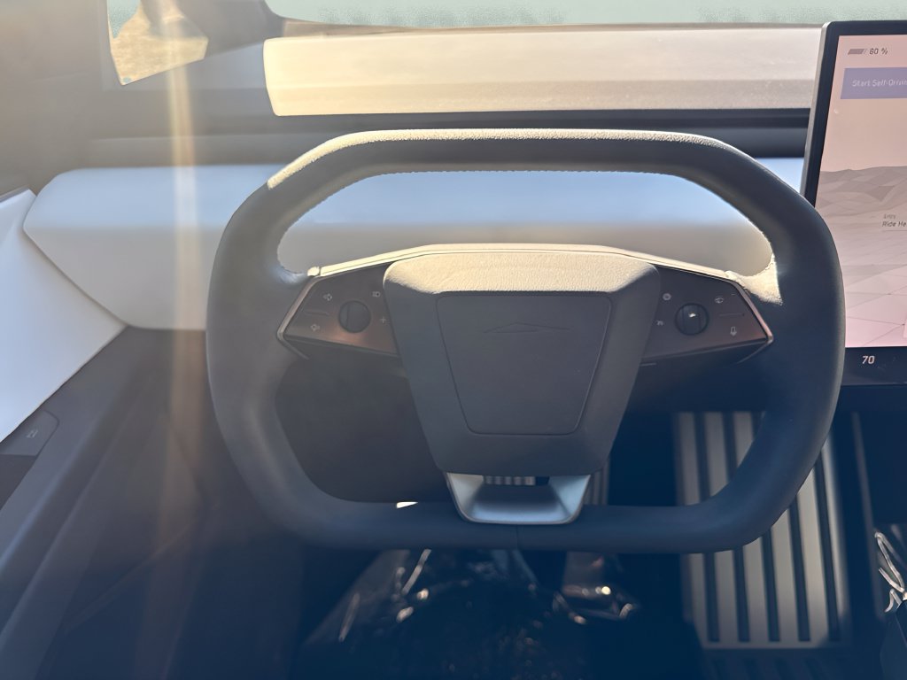 Used 2024 Tesla Cybertruck AWD Crew Cab image 14