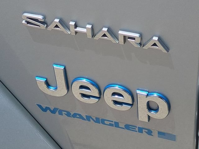 Used 2023 Jeep Wrangler Unlimited Sahara AWD/4WD image 29