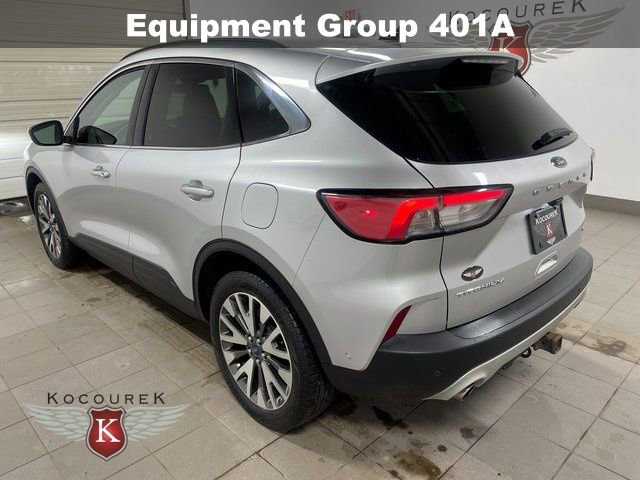 Used 2020 Ford Escape Titanium image 4