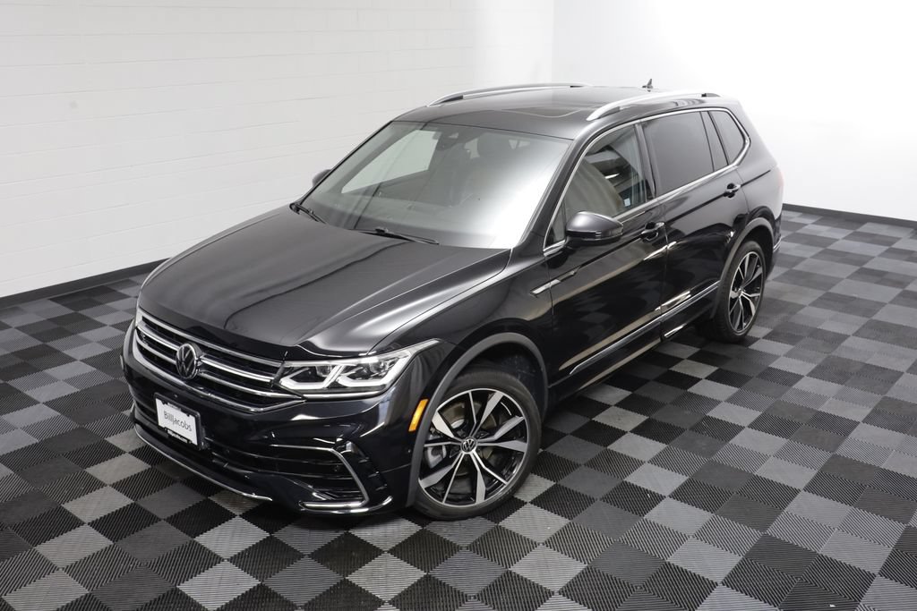Certified 2022 Volkswagen Tiguan SEL R-Line AWD/4WD image 2