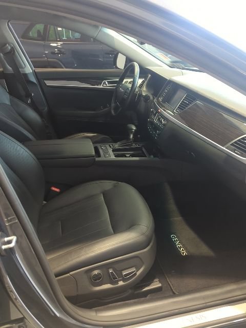 Used 2019 Genesis G80 3.8 AWD/4WD image 19