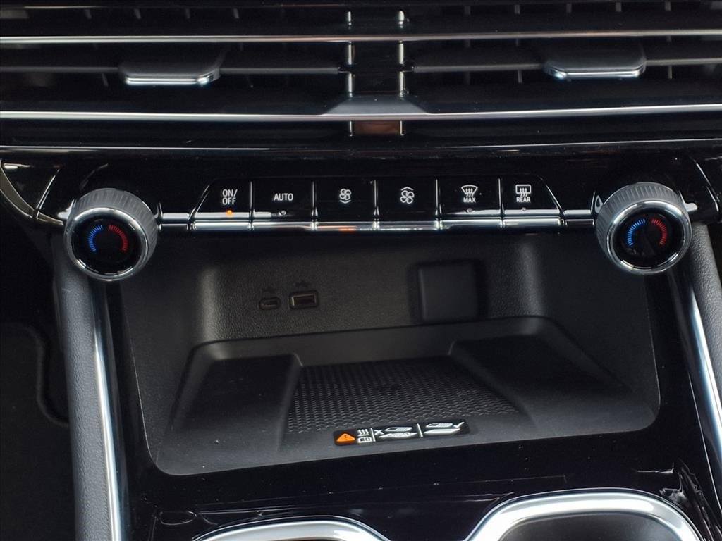 New 2026 Chevrolet Traverse RS image 17