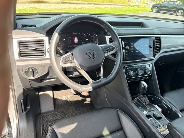 Used 2023 Volkswagen Atlas Cross Sport SE AWD/4WD image 14