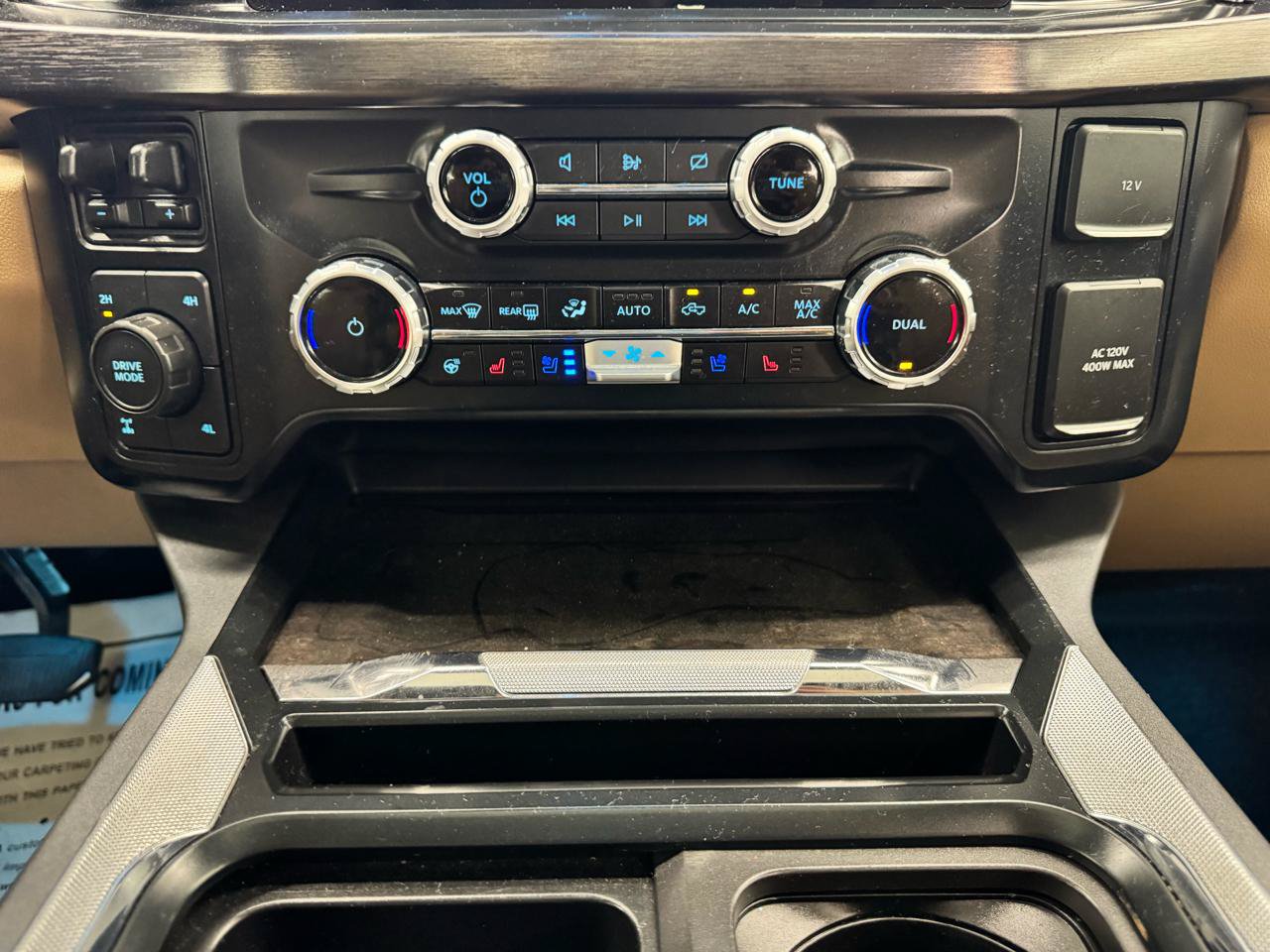 Used 2023 Ford F350 Lariat w/ Lariat Ultimate Package AWD/4WD image 24