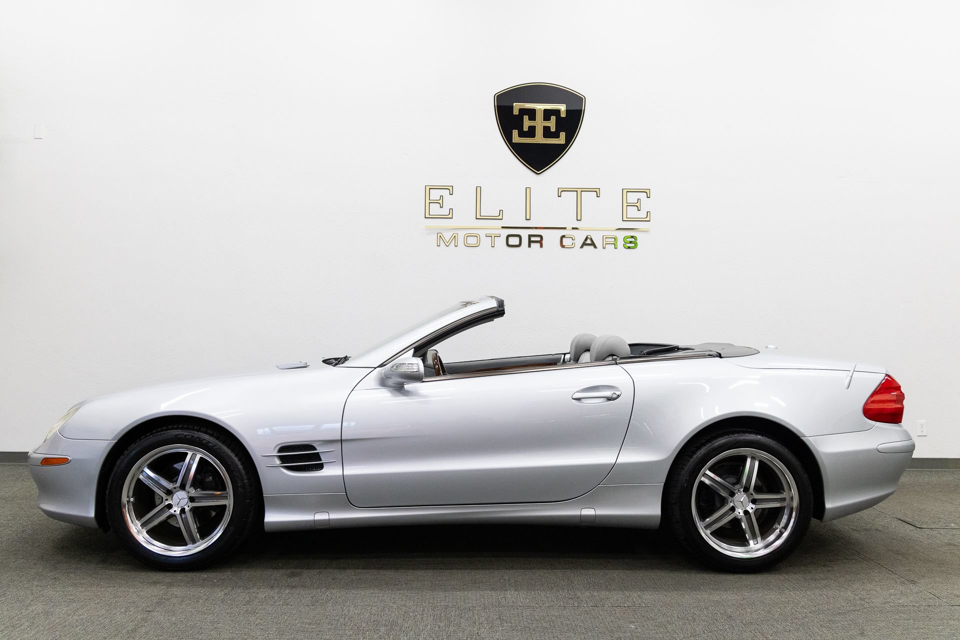 Used 2006 Mercedes-Benz SL 500 image 2