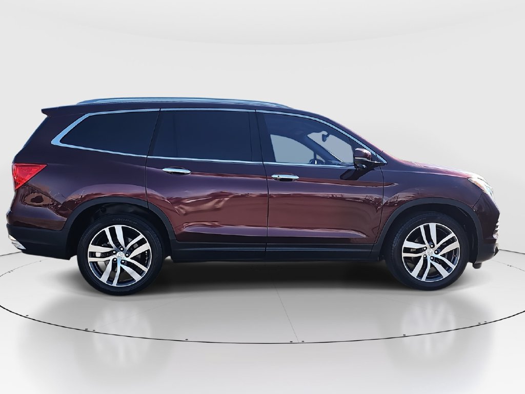 Used 2017 Honda Pilot Touring image 4
