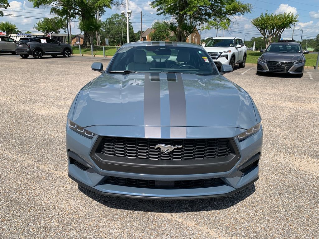 Used 2024 Ford Mustang Premium RWD image 3
