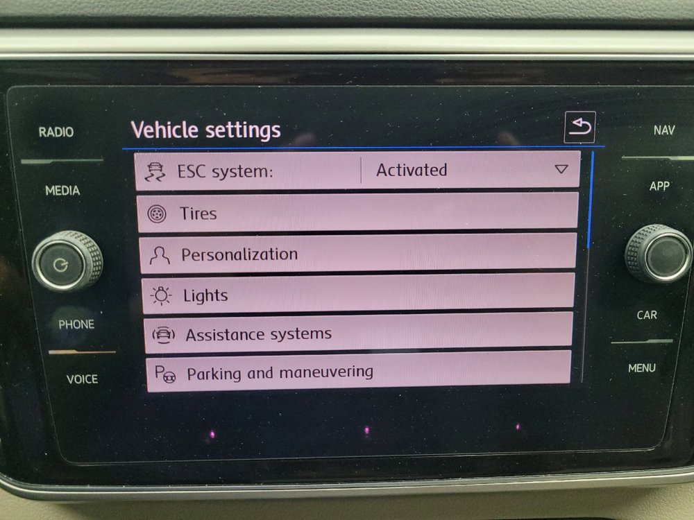 Used 2018 Volkswagen Atlas SEL Premium AWD/4WD image 25