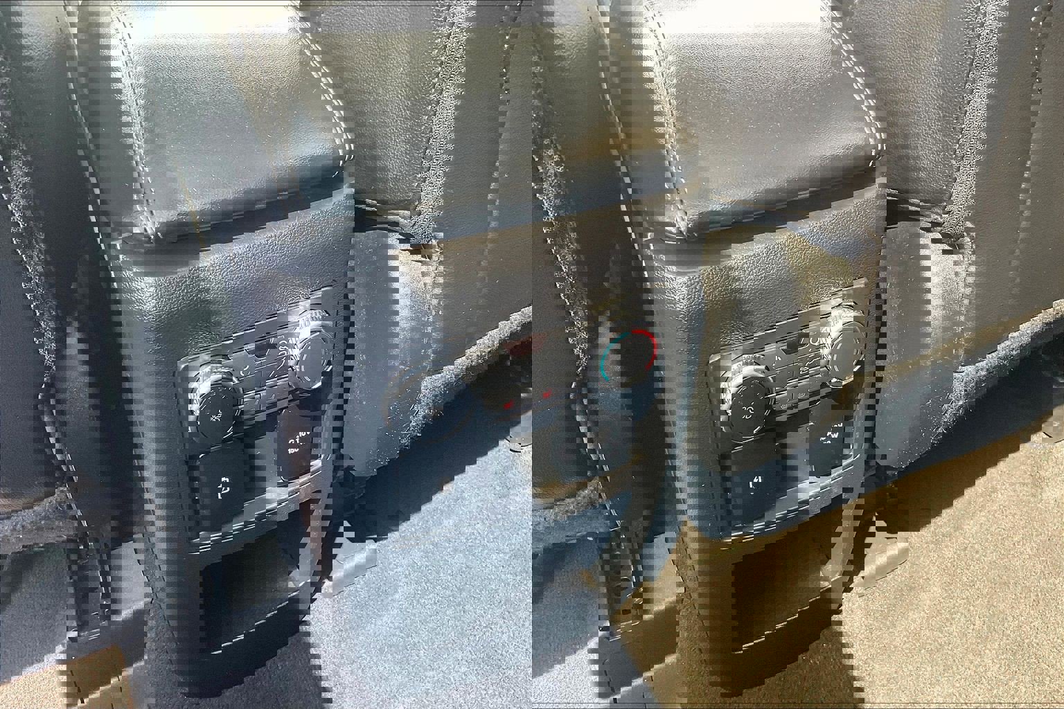 Used 2021 Ford Explorer Limited w/ Equipment Group 301A image 41