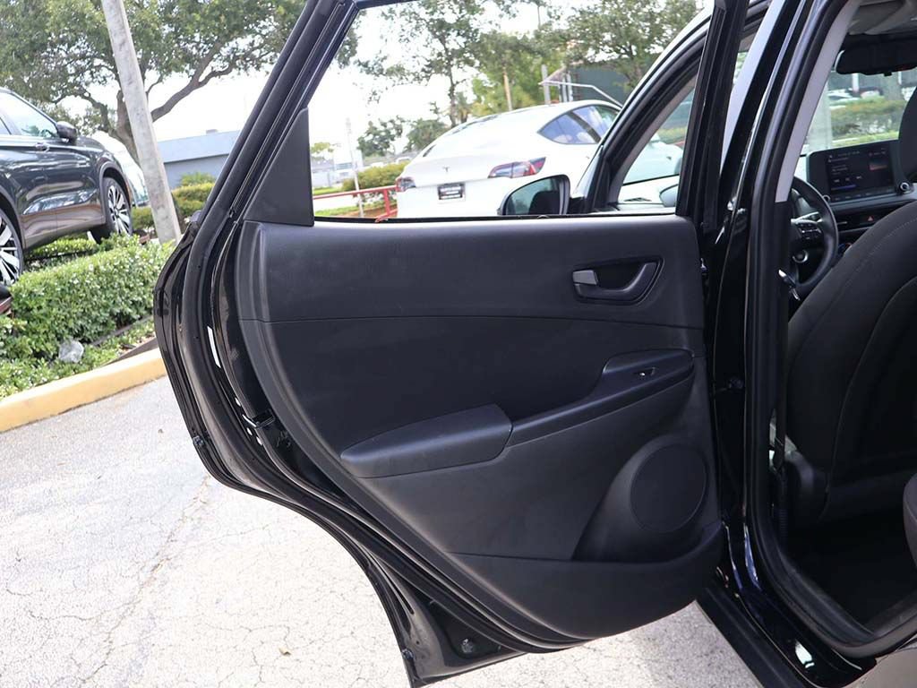 Used 2023 Hyundai Kona SEL w/ Cargo Package AWD/4WD image 24