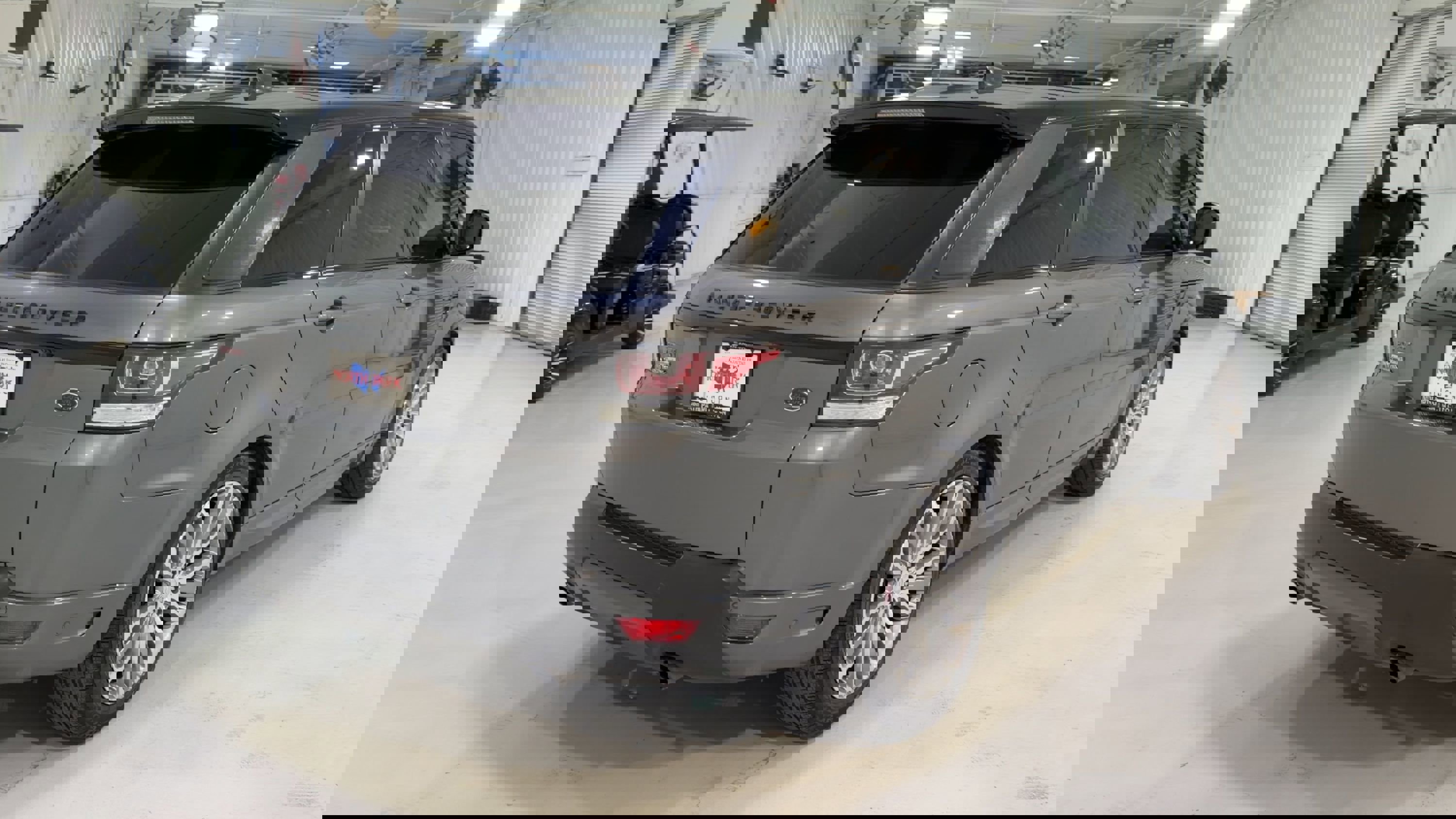 Used 2017 Land Rover Range Rover Sport Autobiography image 9