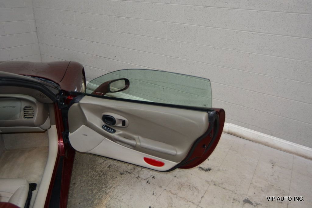 Used 2003 Chevrolet Corvette Convertible w/ Preferred Equipment Group1 RWD image 14