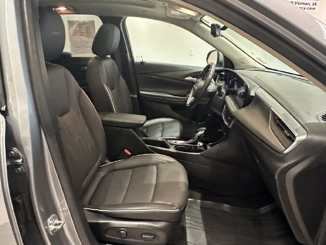 Used 2024 Buick Encore GX Avenir w/ Avenir Technology Package AWD/4WD image 8