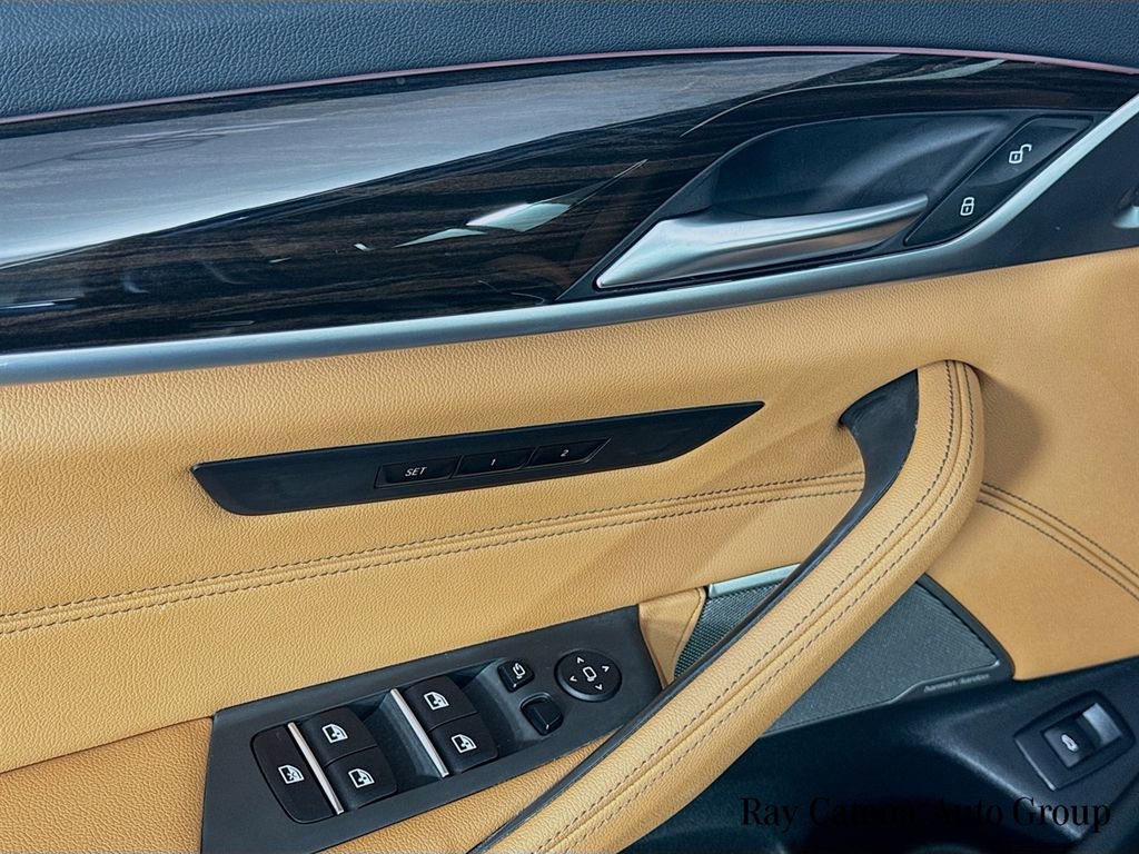 Used 2023 BMW 530i xDrive w/ Premium Package image 18