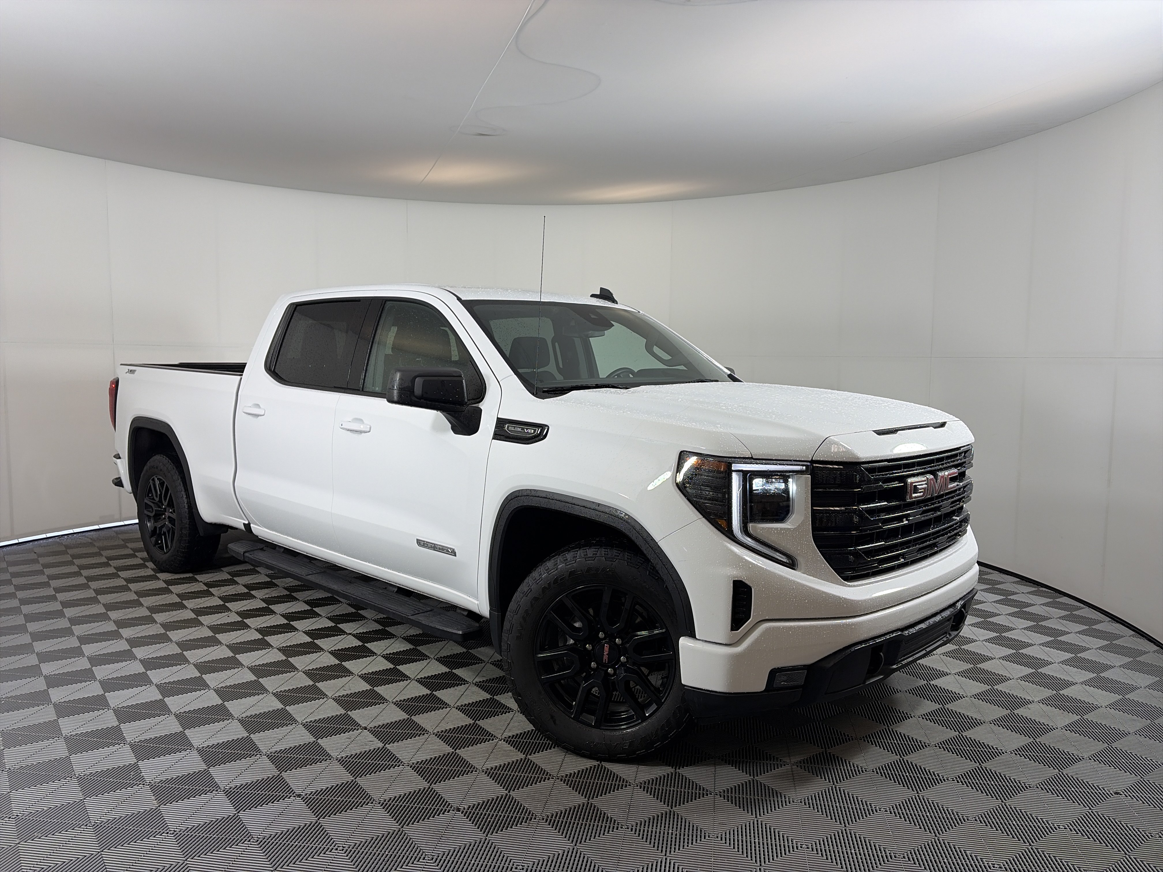 Used 2024 GMC Sierra 1500 Elevation w/ Preferred Package