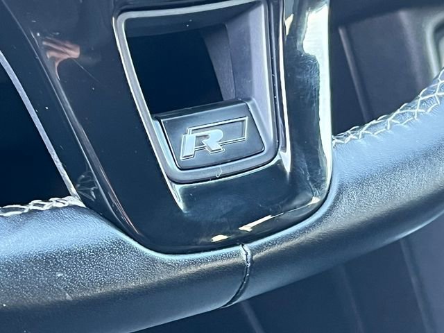 Used 2021 Volkswagen Tiguan SE R-Line image 23