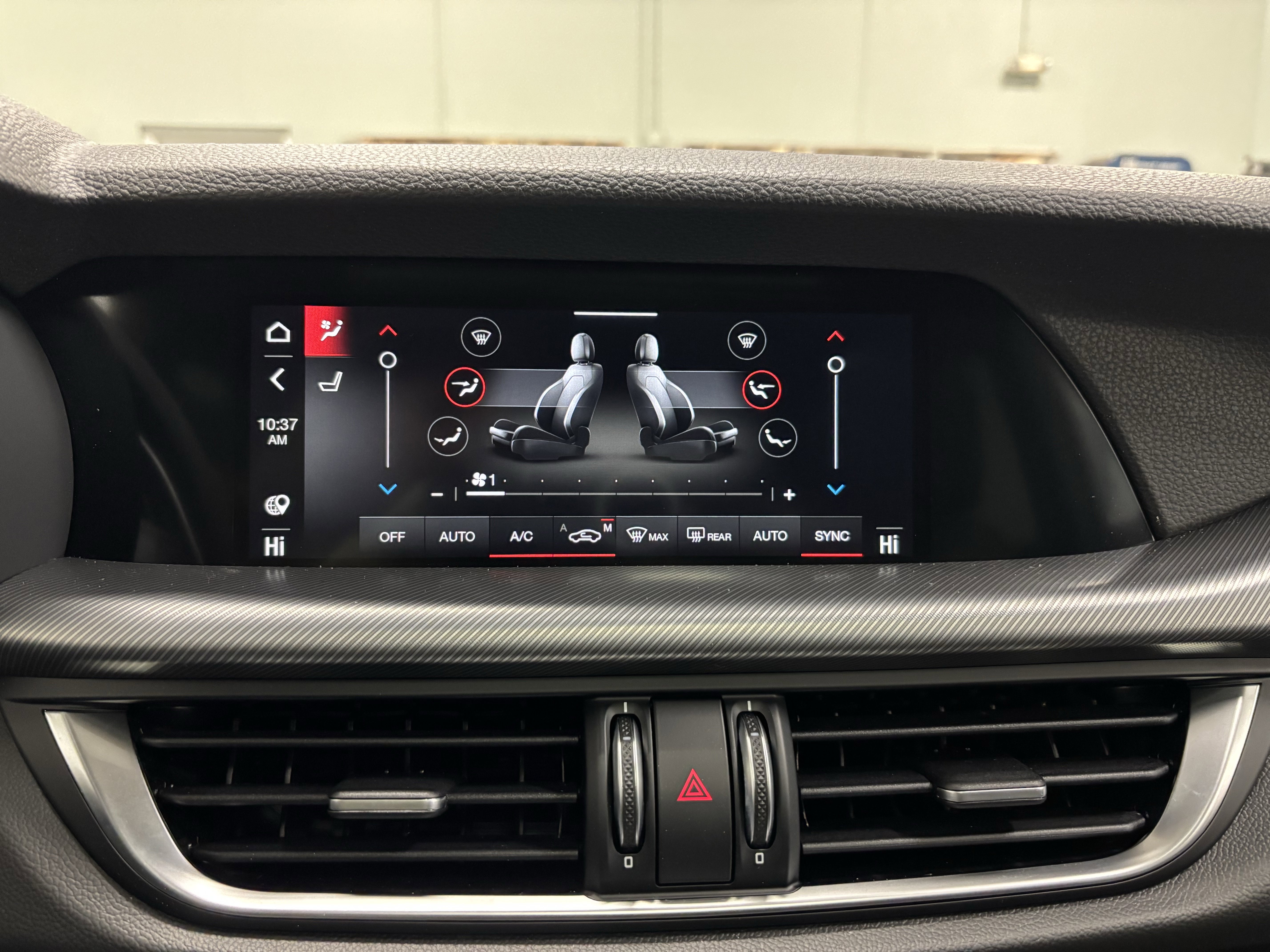 New 2025 Alfa Romeo Stelvio Sprint image 18