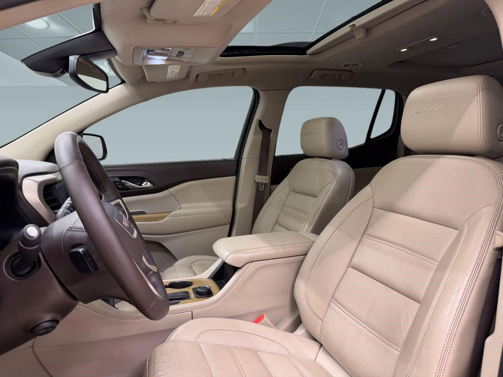 Used 2018 GMC Acadia Denali w/ Technology Package image 16