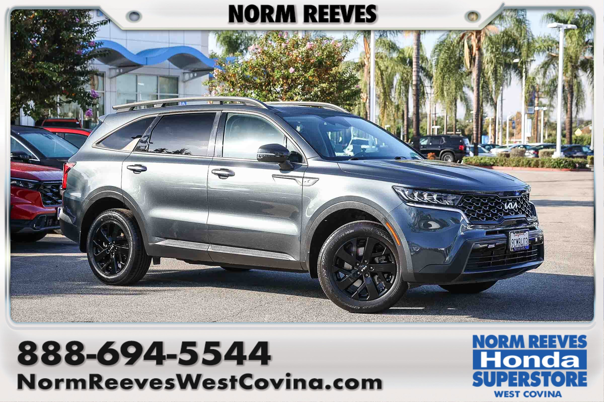 Used 2022 Kia Sorento S w/ Panoramic Sunroof Package image 1