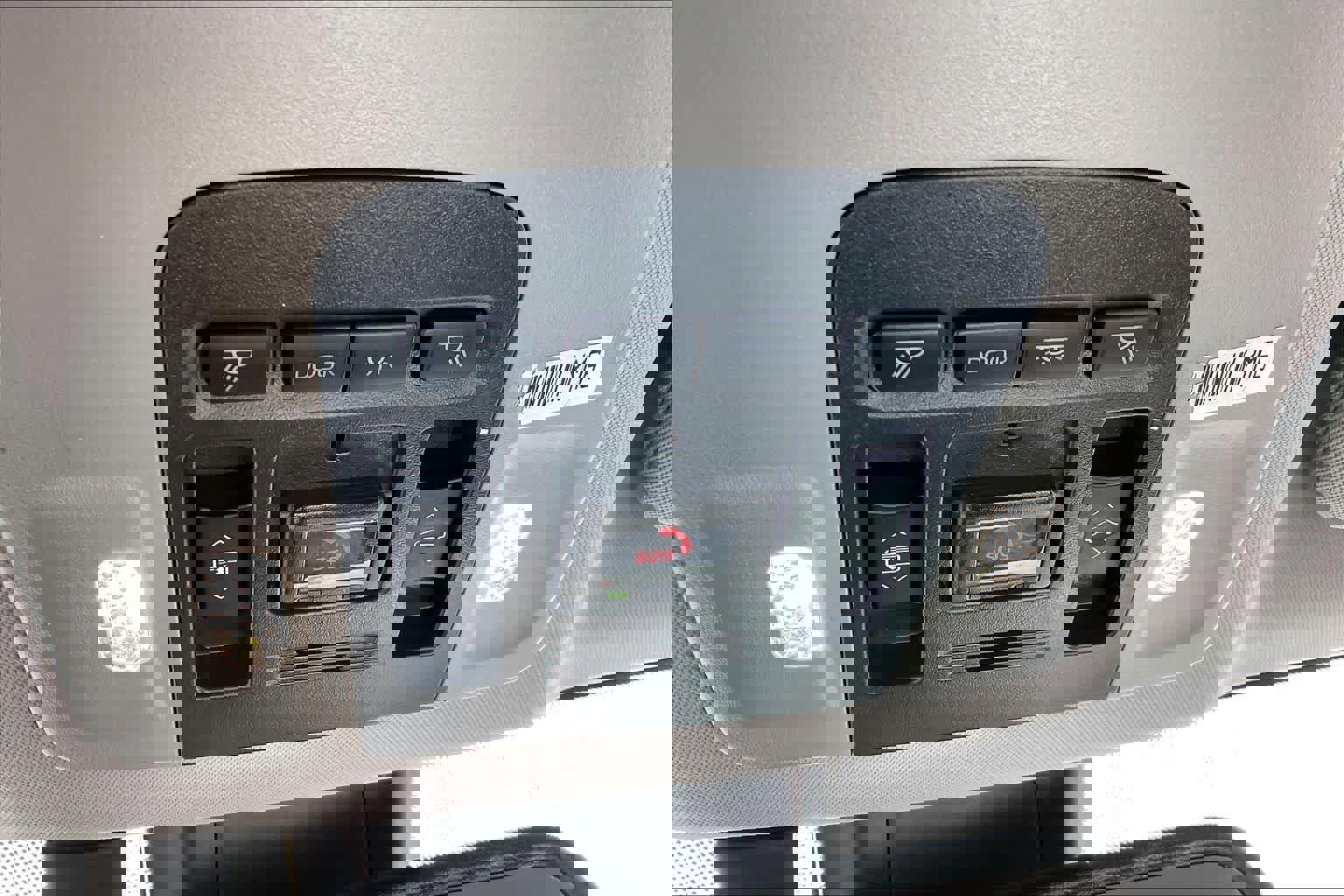 Used 2024 Toyota Camry XLE w/ Navigation Package image 34