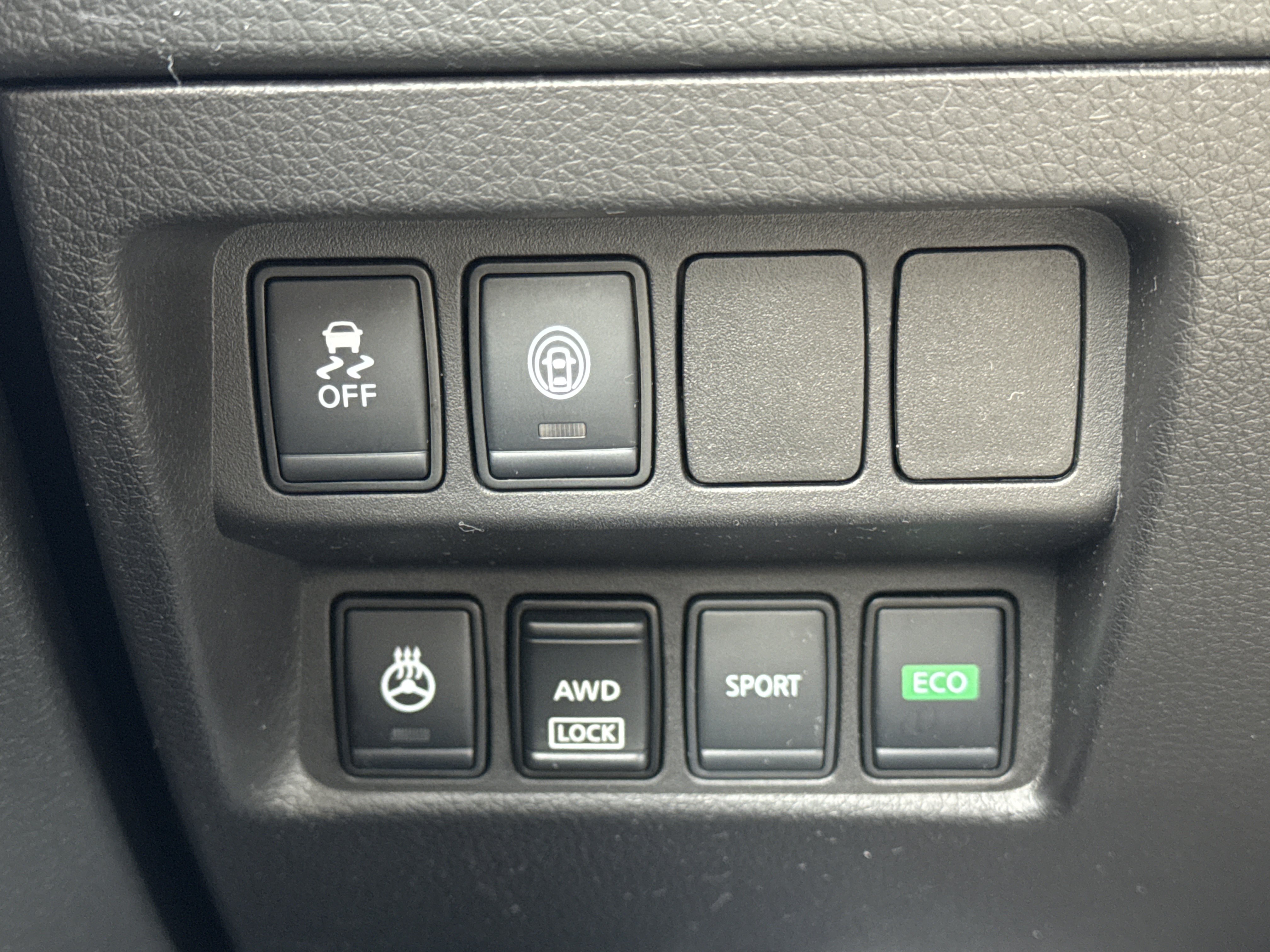 Used 2021 Nissan Rogue Sport SV AWD/4WD image 19