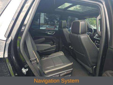 Used 2023 GMC Yukon SLT w/ SLT Premium Package AWD/4WD image 7