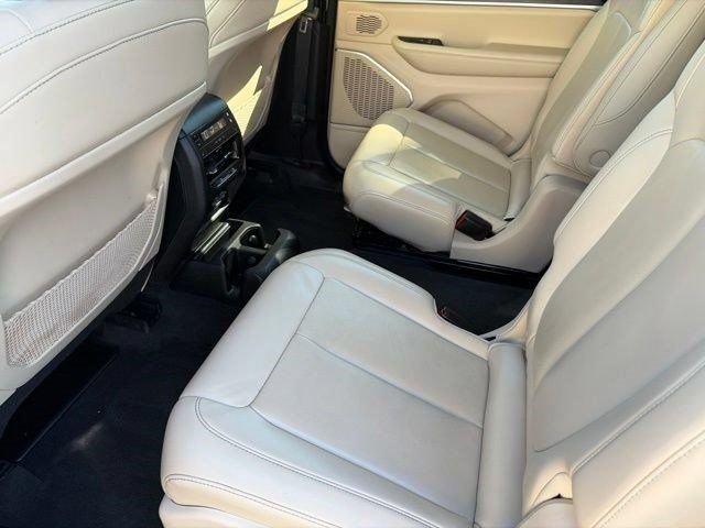Used 2021 Jeep Grand Cherokee L Limited AWD/4WD image 33