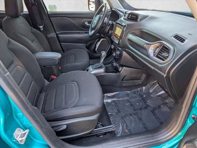 Used 2022 Jeep Renegade Latitude w/ Convenience Group AWD/4WD image 19