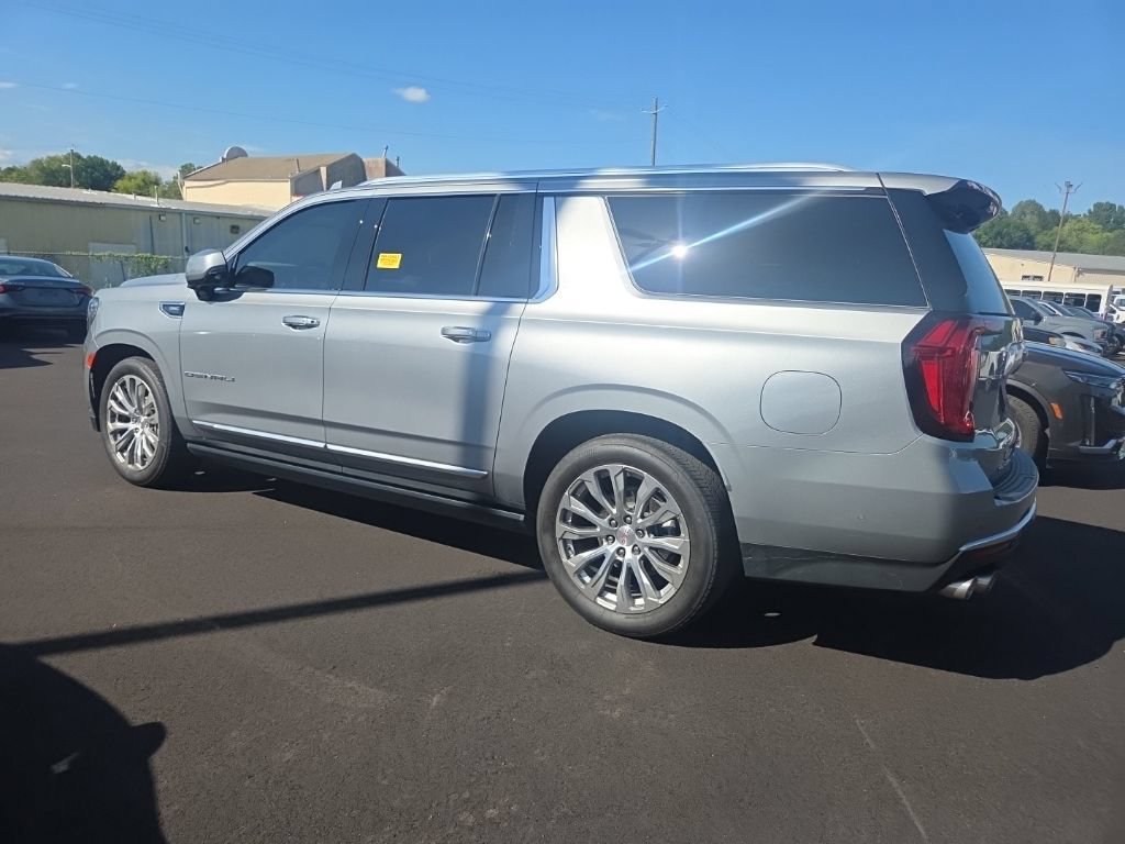 Used 2024 GMC Yukon XL Denali w/ Denali Reserve Package AWD/4WD image 6