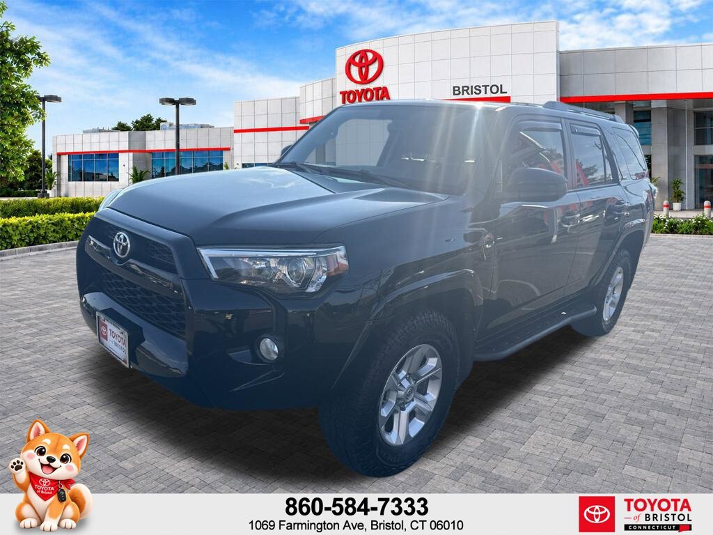 Used 2017 Toyota 4Runner SR5 AWD/4WD image 3