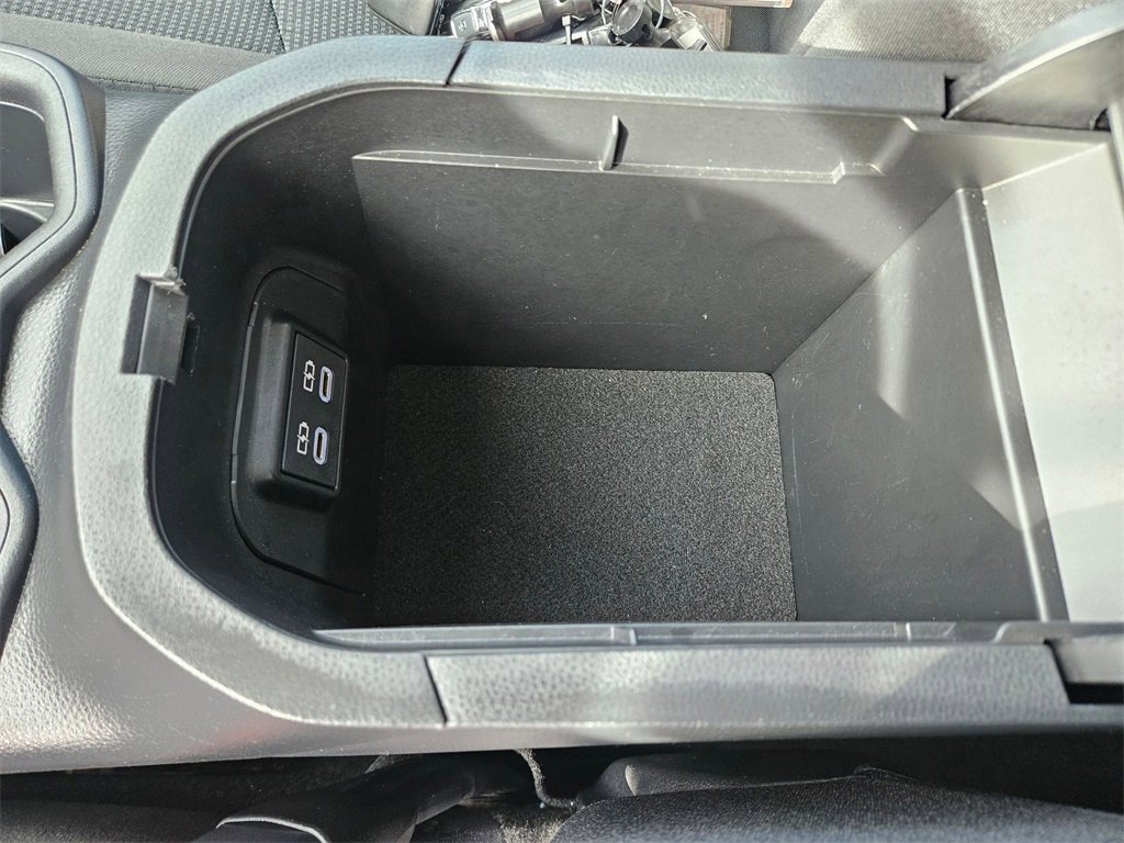 Used 2024 Toyota RAV4 LE image 27